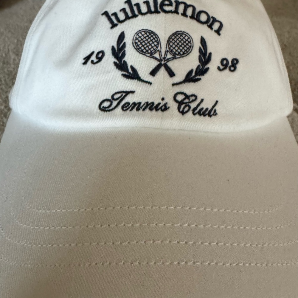 lululemon WHITE unisex classic ball cap size S/M NWT - Picture 3 of 3